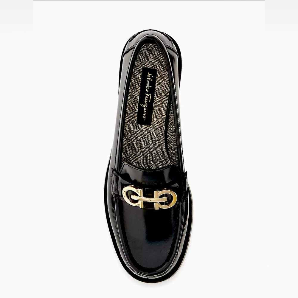 FERRAGAMO Gancini Leather Loafers, Women Size 7.5C NWT